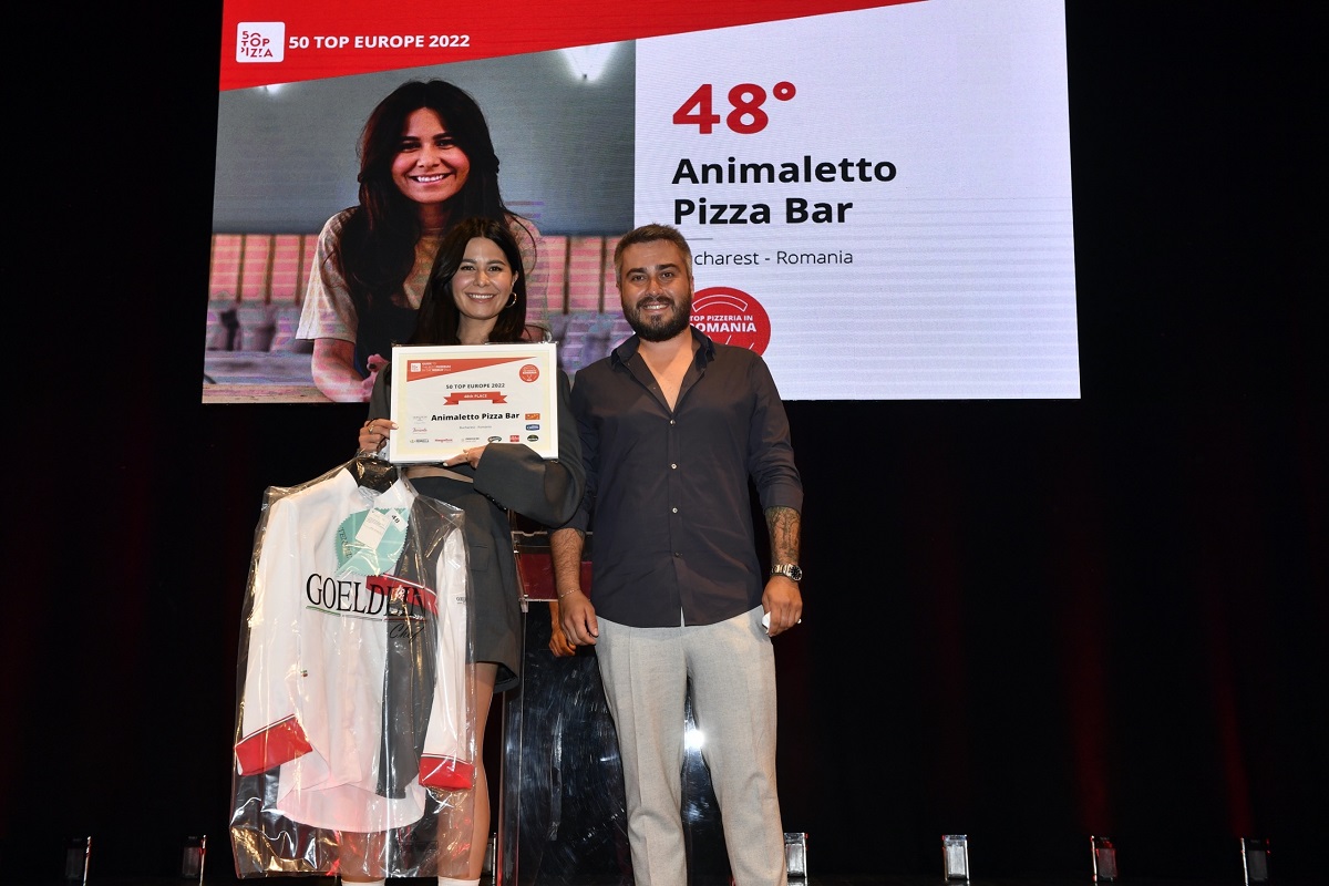 Proprietarii de la Animaletto la decernarea premiilor 50 Top Pizza