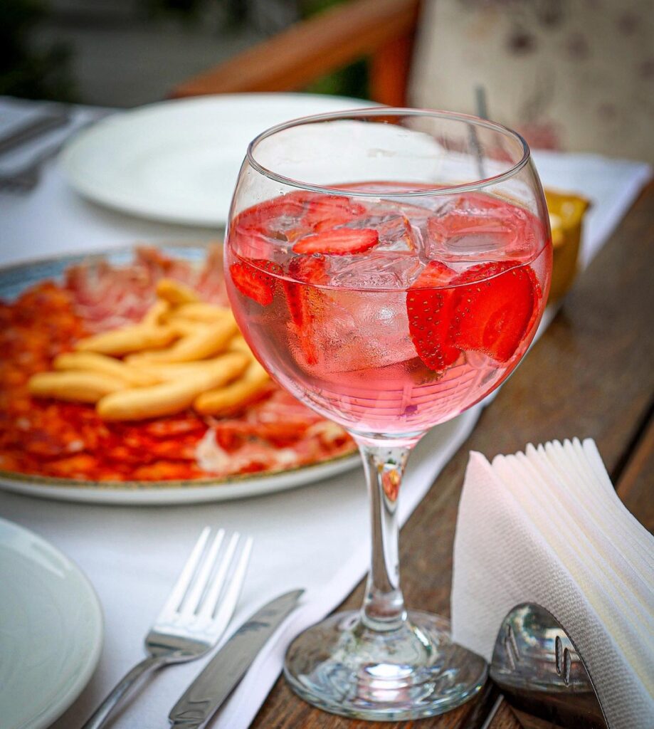 gin cu căpșuni La Finca Alioli
