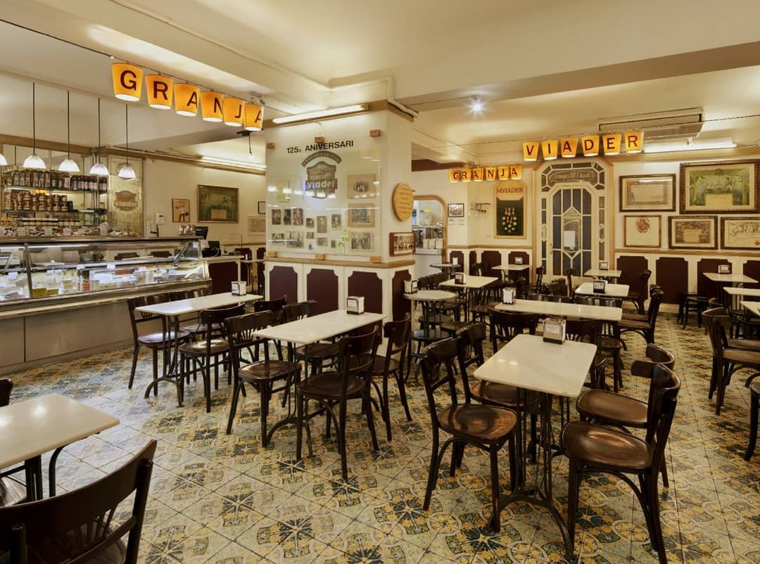 interiorul restaurantului Granja M. Viader unde să mănânci în Barcelona
