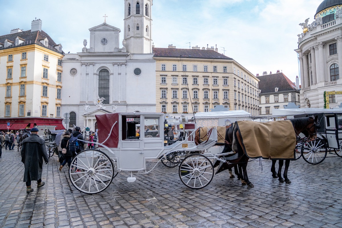 birja trasa de cai in Viena, intr-una din piețele orașului