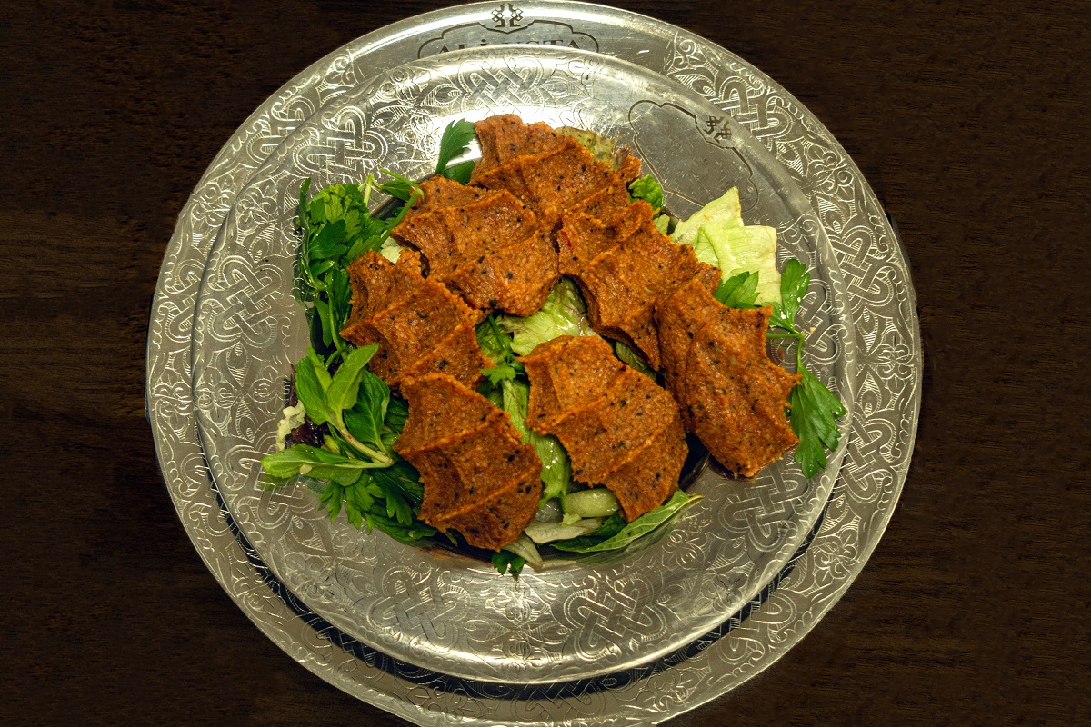 chiftele turcesti vegetale cig kofte