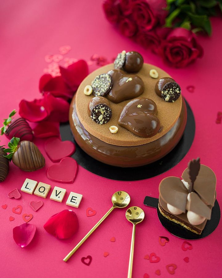 Tort de ciocolata de Valentines Day, de la Grace Couture Cakes